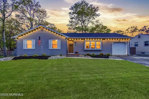 1635 Burrsville Rd, Brick, NJ 08724