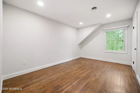 Bedroom - 609 Spaulding Ave, Forked River, NJ 08731 photo 4 of 9