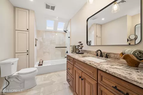 Bath - 609 Spaulding Ave, Forked River, NJ 08731 photo 5 of 5