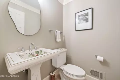 Bath - 609 Spaulding Ave, Forked River, NJ 08731 photo 1 of 5