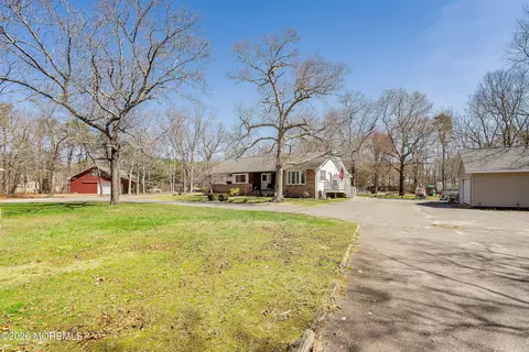 745 Oak Glen Rd, Howell, NJ 07731