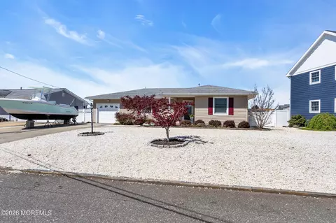 1203 Penguin Ct, Forked River, NJ 08731