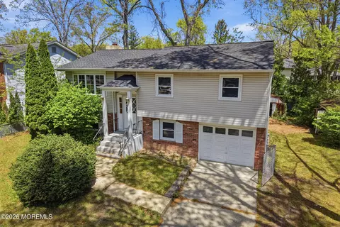 14 Woodridge Ave, Toms River, NJ 08755