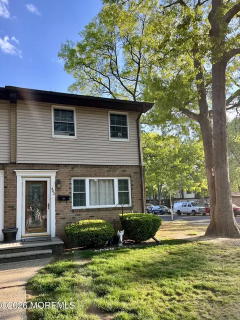 202 Samantha Ct, Brick, NJ 08724