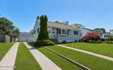 624 S Manetta Dr, Point Pleasant, NJ 08742