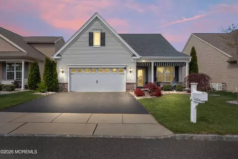 51 Mason Dr, Jackson, NJ 08527
