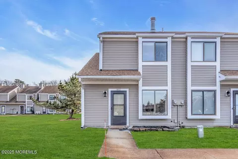 802 Sandra Pl, Brick, NJ 08724