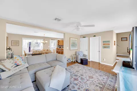 223 Durborow Ave, Seaside Heights, NJ 08751