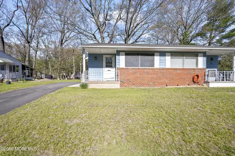 17 Michigan Ave #B, Whiting, NJ 08759