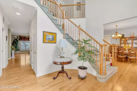 Entry Way - 7 Duchess Dr, Monroe, NJ 08831 photo 2 of 6
