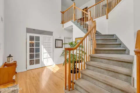 Entry Way - 7 Duchess Dr, Monroe, NJ 08831 photo 3 of 6