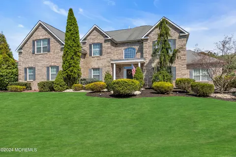 Exterior - 7 Duchess Dr, Monroe, NJ 08831 photo 1 of 5