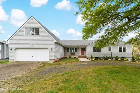 14 Harbor View Dr, Atlantic Highlands, NJ 07716