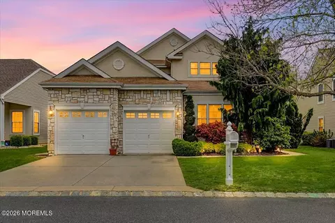 11 Congressional Rd, Jackson, NJ 08527