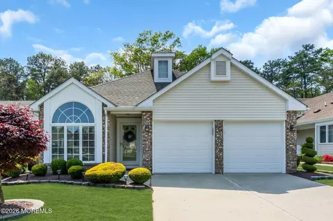 2429 Agincourt Rd, Toms River, NJ 08755