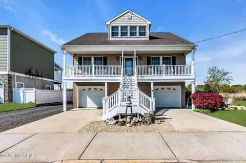 704 Front St, Union Beach, NJ 07735