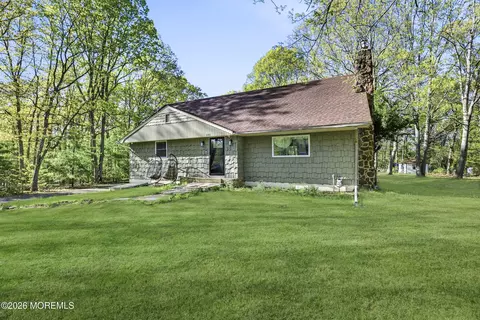 Exterior - 492 Cobain Rd, Jackson, NJ 08527 photo 1 of 6