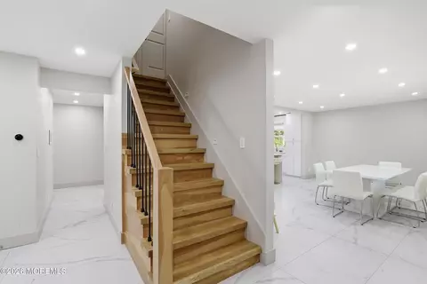 Entry Way - 492 Cobain Rd, Jackson, NJ 08527 photo 2 of 4