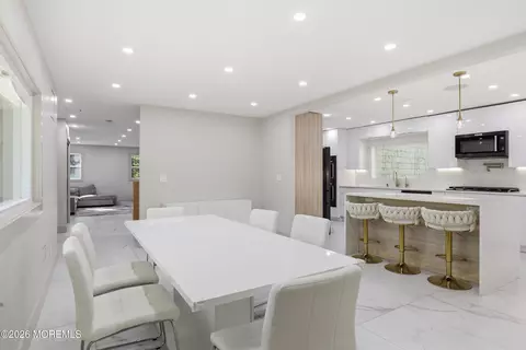 Dining - 492 Cobain Rd, Jackson, NJ 08527 photo 3 of 3