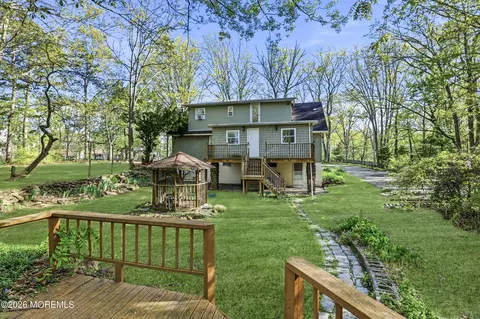 Exterior - 492 Cobain Rd, Jackson, NJ 08527 photo 5 of 6