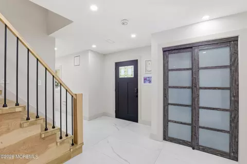 Entry Way - 492 Cobain Rd, Jackson, NJ 08527 photo 3 of 4
