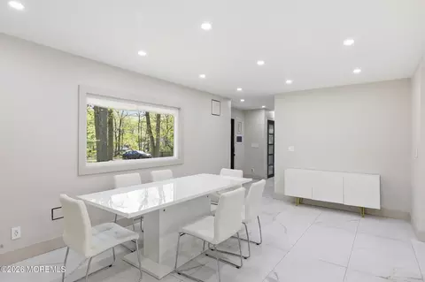 Dining - 492 Cobain Rd, Jackson, NJ 08527 photo 2 of 3