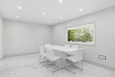 Dining - 492 Cobain Rd, Jackson, NJ 08527 photo 1 of 3