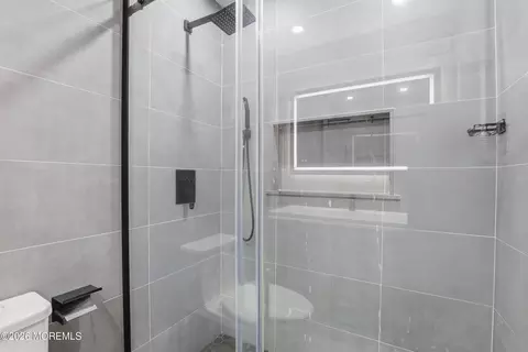 Bath - 492 Cobain Rd, Jackson, NJ 08527 photo 3 of 5