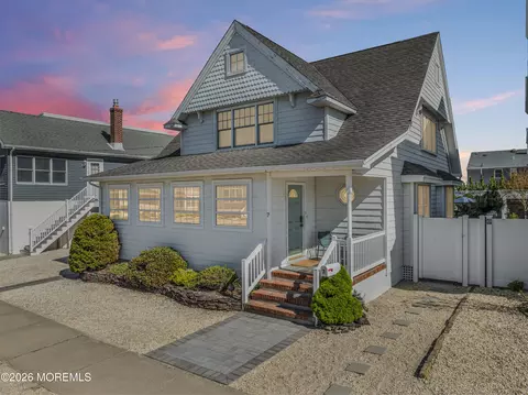 7 Ortley Ave, Lavallette, NJ 08735