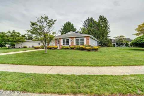 Exterior - 24 Carter Way, Brick, NJ 08723 photo 2 of 4