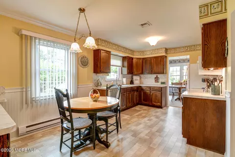 Kitchen - 24 Carter Way, Brick, NJ 08723 photo 2 of 2