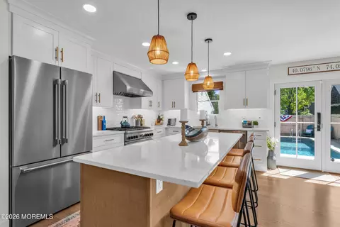 634 Delaware Ave, Point Pleasant, NJ 08742