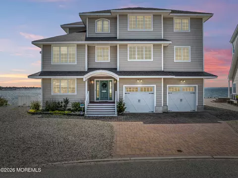 354 Roberts Ave, Seaside Park, NJ 08752