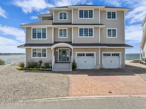 354 Roberts Ave, Seaside Park, NJ 08752
