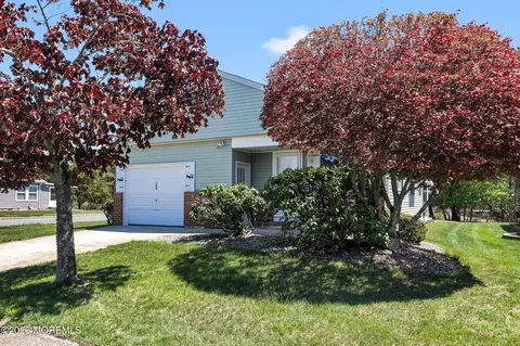 109 Freeport Blvd, Toms River, NJ 08757