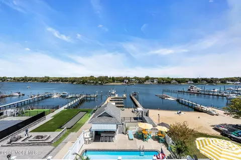 137 Riverside Dr N, Brick, NJ 08724