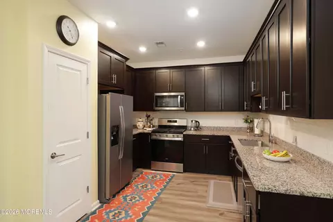 750 Lighthouse Dr #2206, Barnegat, NJ 08005