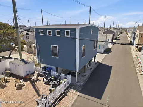 105 W Dune Way, Lavallette, NJ 08735