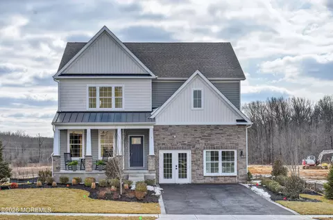 41 Georgetown Dr, Freehold, NJ 07728