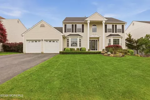 49 Crater Lake Rd, Howell, NJ 07731