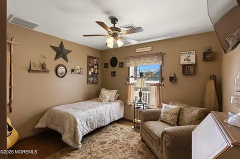 Bedroom - 87 Oregon Ave, Waretown, NJ 08758 photo 3 of 5