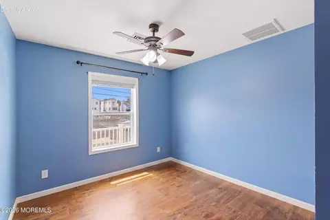 Bedroom - 87 Oregon Ave, Waretown, NJ 08758 photo 2 of 5