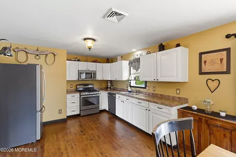 Kitchen - 87 Oregon Ave, Waretown, NJ 08758 photo 1 of 1