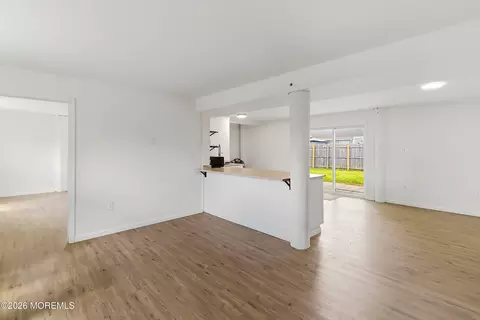 Living - 87 Oregon Ave, Waretown, NJ 08758 photo 4 of 4