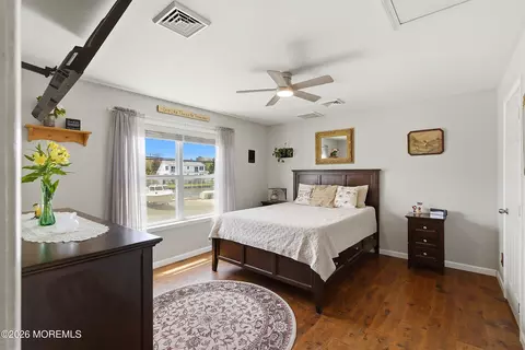 Bedroom - 87 Oregon Ave, Waretown, NJ 08758 photo 1 of 5