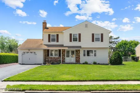 51 Cypress Rd, Toms River, NJ 08753