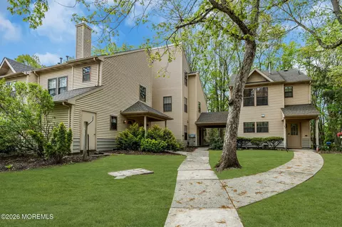 84 Azalea Cir, Jackson, NJ 08527