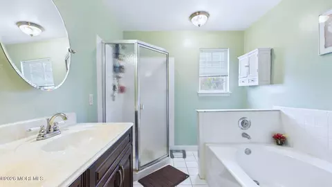 Bath - 21 Netty St, Howell, NJ 07731 photo 2 of 5