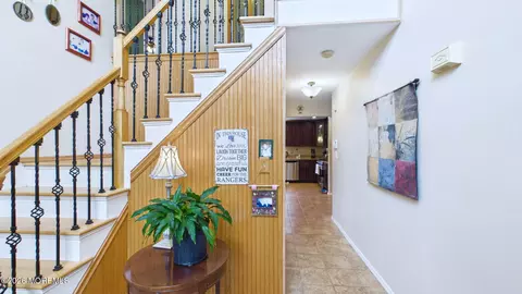Entry Way - 21 Netty St, Howell, NJ 07731 photo 2 of 14