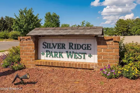 38 Westbrook Dr, Toms River, NJ 08757